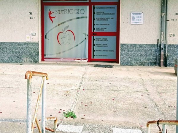 negozio in vendita a Roccella Ionica