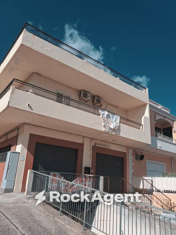 appartamento in vendita a Roccella Ionica