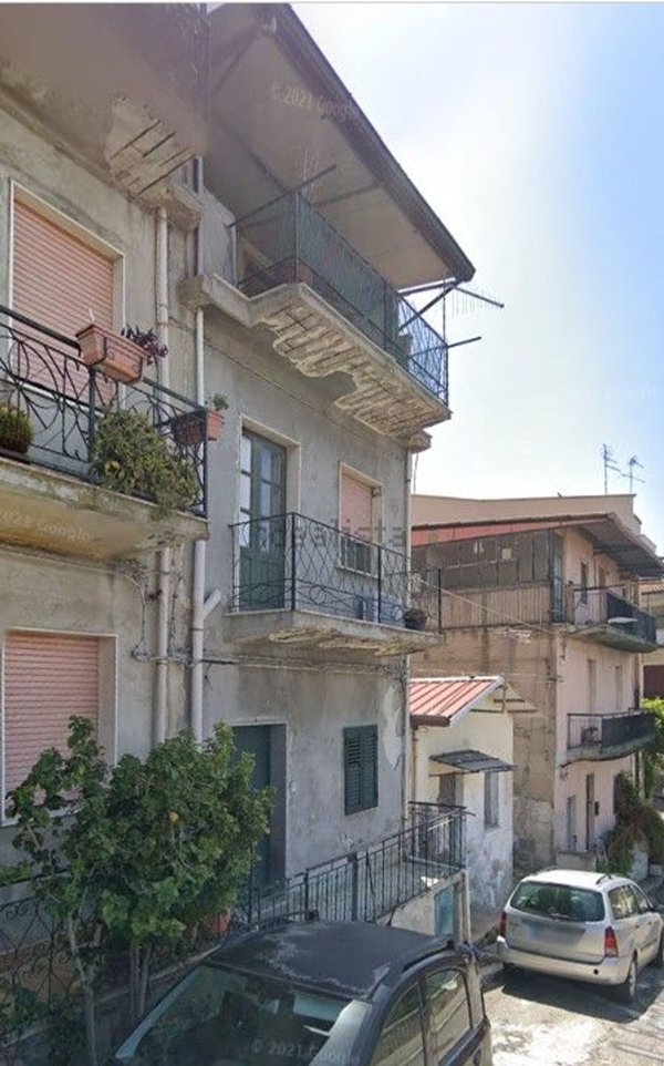 casa indipendente in vendita a Rosarno