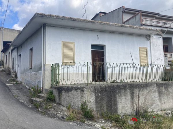 casa indipendente in vendita a San Lorenzo
