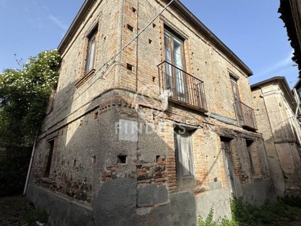 casa indipendente in vendita a San Lorenzo