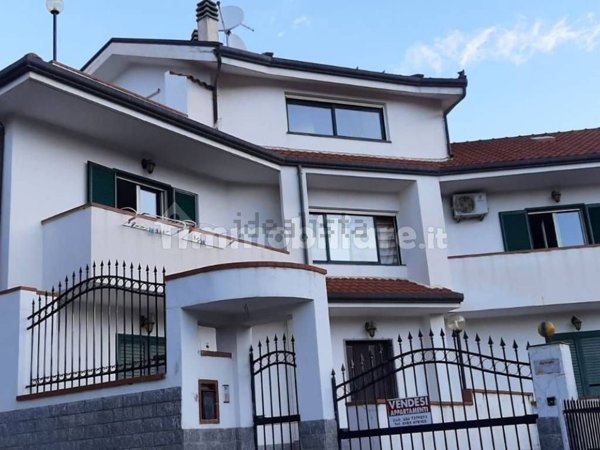 casa indipendente in vendita a San Lorenzo