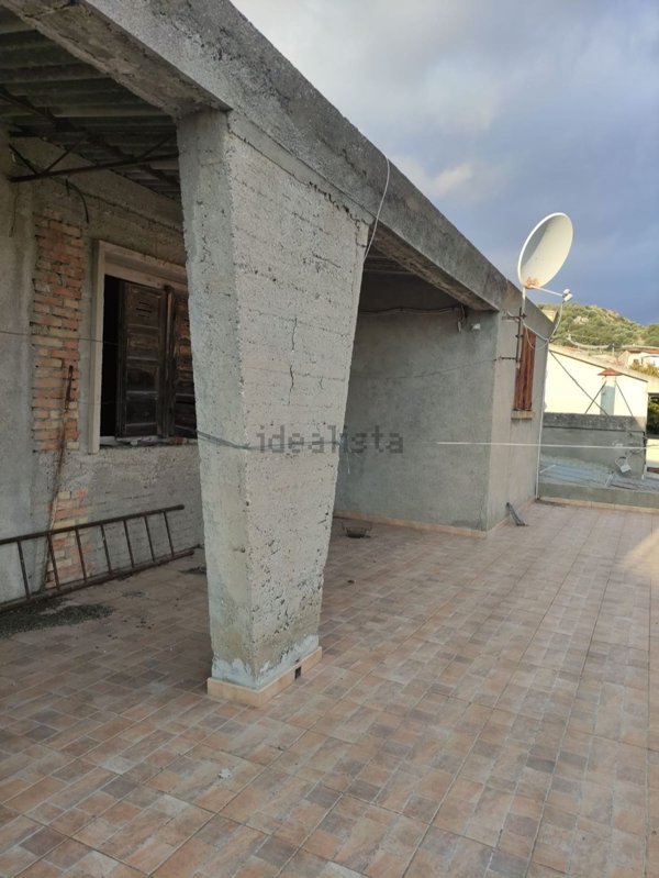 casa indipendente in vendita a San Lorenzo