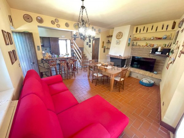 casa indipendente in vendita a San Roberto