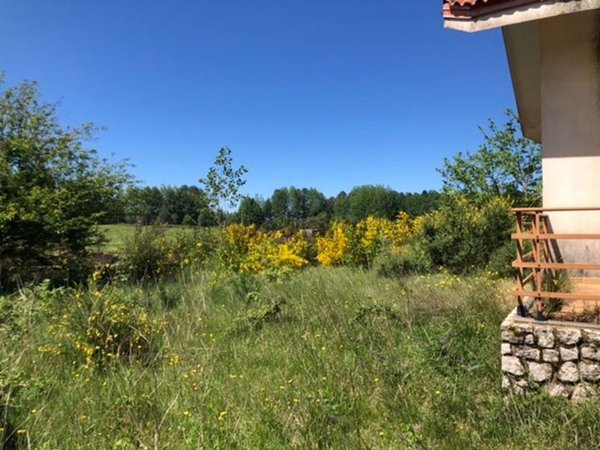 casa indipendente in vendita a San Roberto