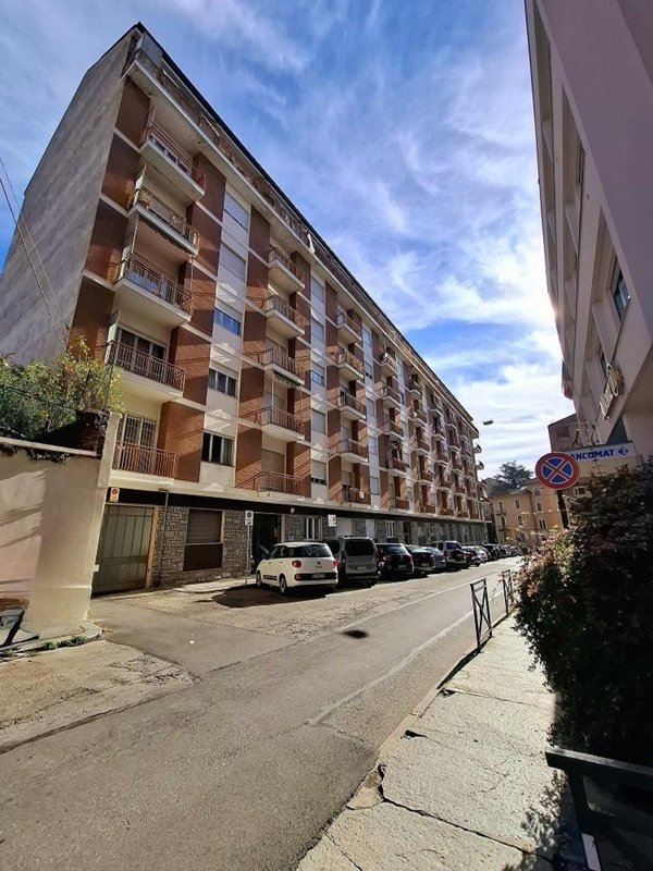 appartamento in vendita ad Asti in zona Corso Dante