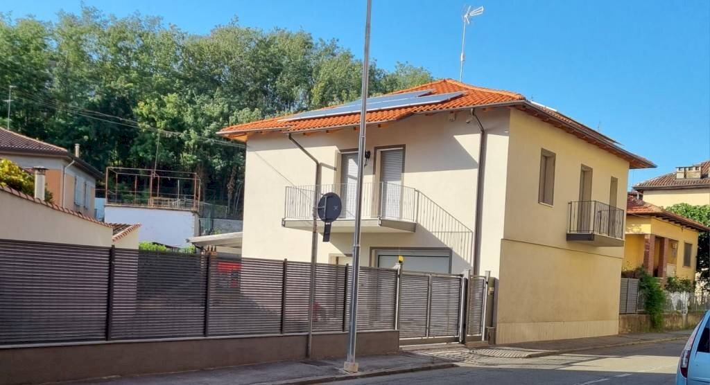 casa indipendente in vendita ad Asti