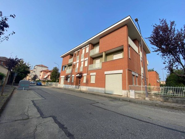 appartamento in vendita ad Asti in zona Palucco