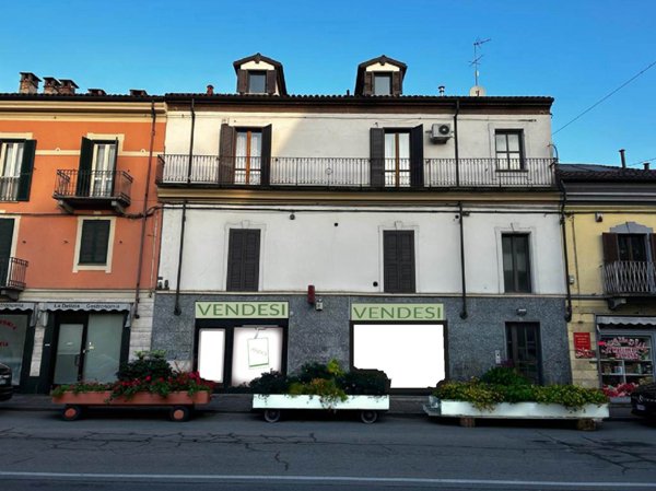 locale commerciale in vendita ad Asti in zona Pilone