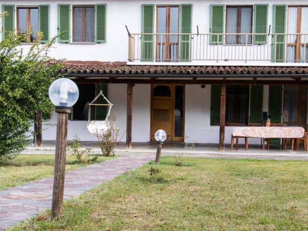 casa indipendente in vendita ad Asti in zona Palucco