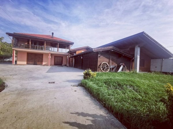 casa indipendente in vendita ad Asti