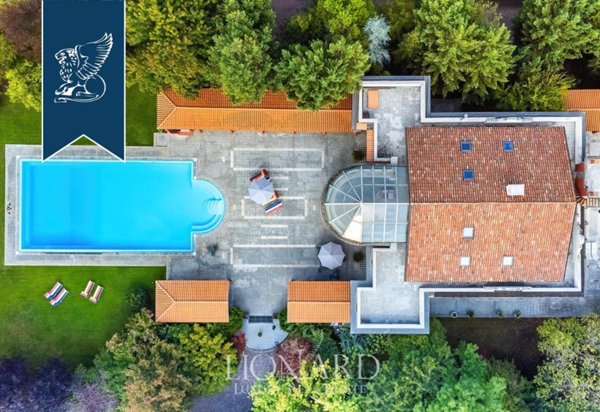 villa in vendita ad Asti in zona Centro Città