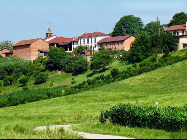 casa indipendente in vendita ad Asti in zona Vaglierano
