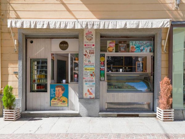 negozio in vendita ad Asti in zona Centro Città