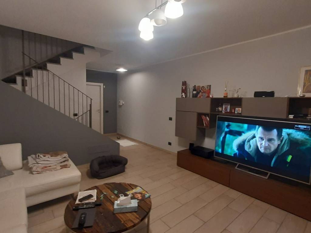 casa indipendente in vendita ad Asti in zona Madonna di Caniglie