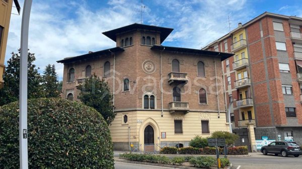 casa indipendente in vendita ad Asti in zona Corso Dante