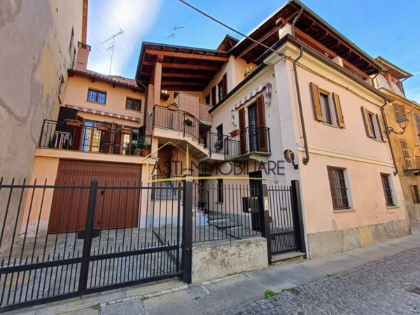 appartamento in vendita ad Asti in zona Centro Città