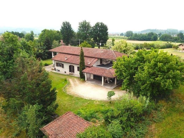 casa indipendente in vendita ad Asti
