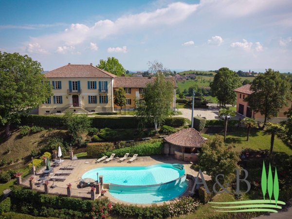 villa in vendita ad Asti