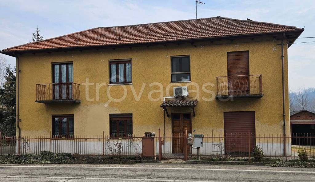 casa indipendente in vendita ad Asti in zona Stazione di Portacomaro