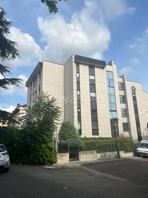 appartamento in vendita ad Asti in zona Corso Dante
