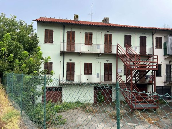 intera palazzina in vendita ad Asti