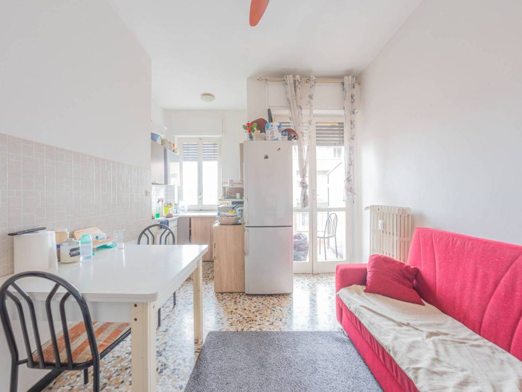 appartamento in vendita ad Asti in zona Quarto