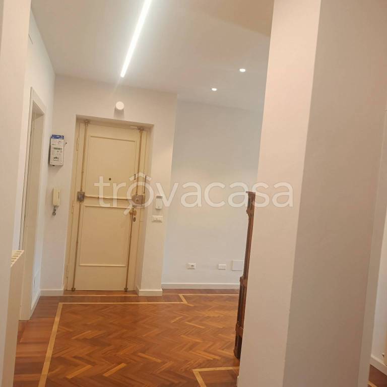 appartamento in vendita ad Asti in zona Corso Dante