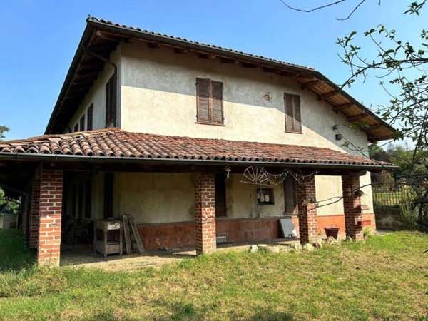casa indipendente in vendita ad Asti