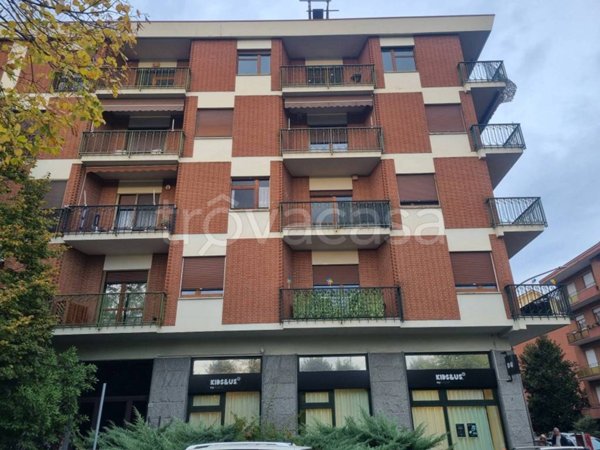appartamento in vendita ad Asti in zona Corso Dante