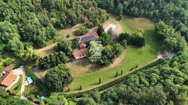 casa indipendente in vendita ad Asti in zona Valmanera