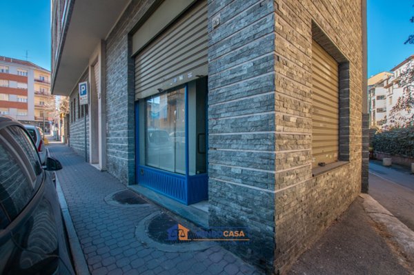 negozio in vendita ad Asti in zona Centro Città