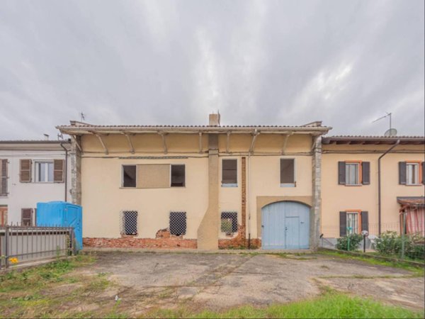 casa indipendente in vendita ad Asti