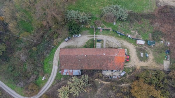 locale di sgombero in vendita ad Asti in zona Castiglione