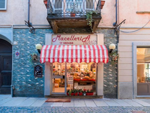 negozio in vendita ad Asti in zona Centro Città