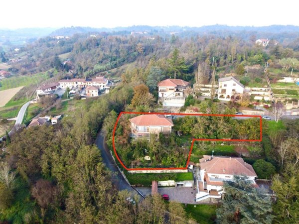 casa indipendente in vendita ad Asti in zona Quarto