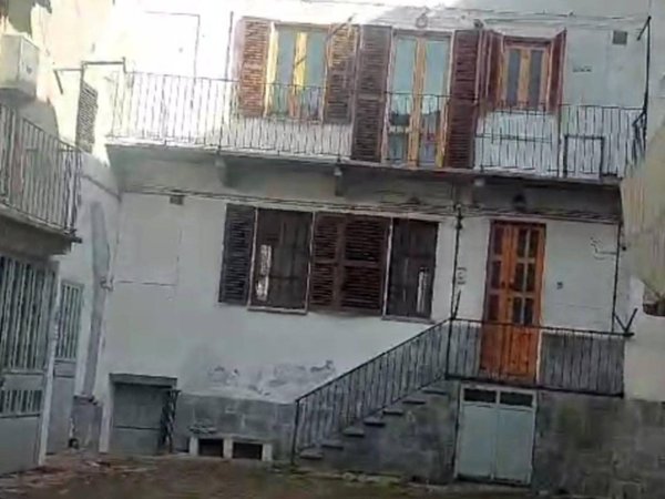 casa indipendente in vendita ad Asti