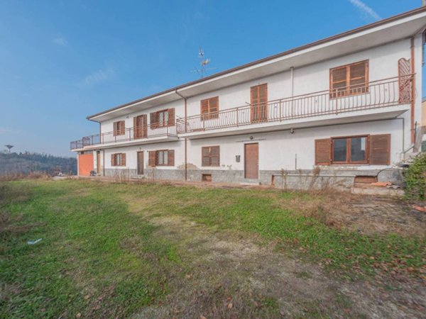 casa indipendente in vendita ad Asti in zona Valenzani