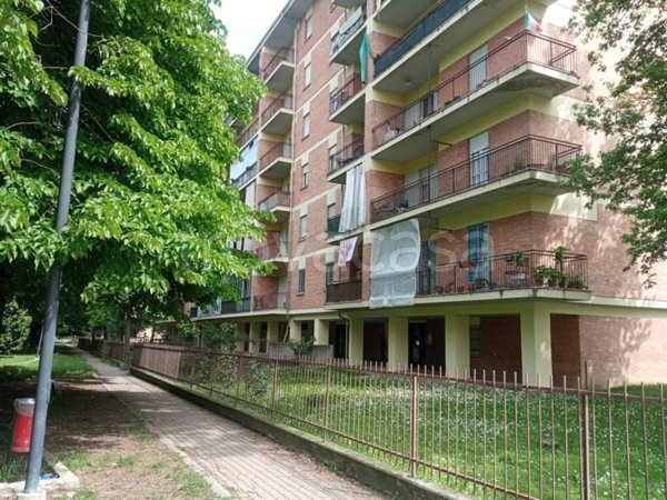 appartamento in vendita ad Asti in zona Pilone