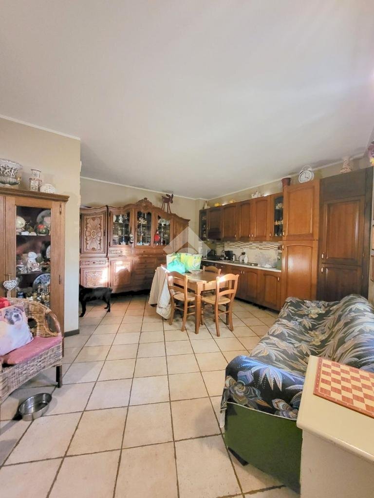 appartamento in vendita ad Asti in zona Castiglione