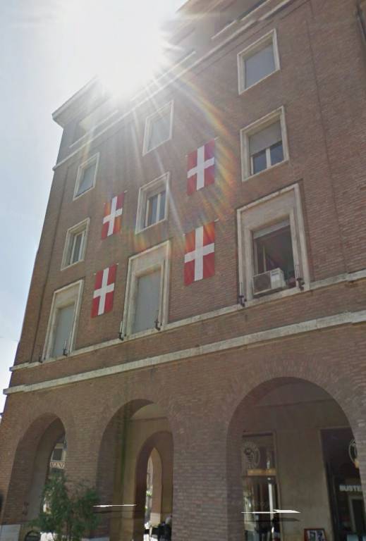 negozio in vendita ad Asti in zona Centro Città