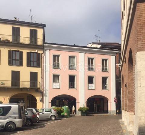 ufficio in vendita ad Asti in zona Centro Città