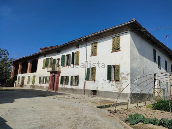 casa indipendente in vendita ad Asti in zona Vaglierano