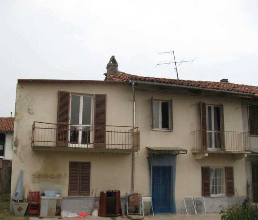 casa indipendente in vendita ad Asti in zona Sessant