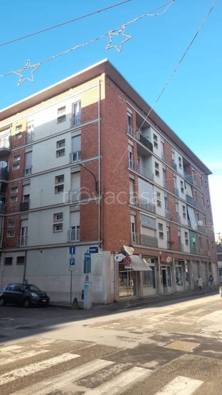 appartamento in vendita ad Asti