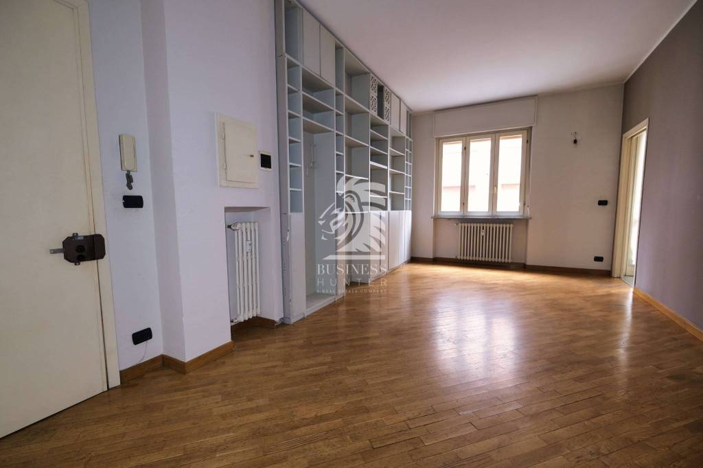 appartamento in vendita ad Asti in zona Corso Dante