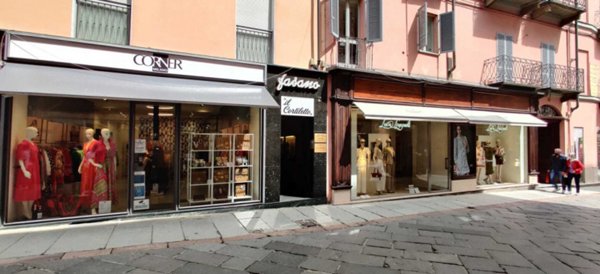 negozio in vendita ad Asti in zona Corso Vittorio Alfieri