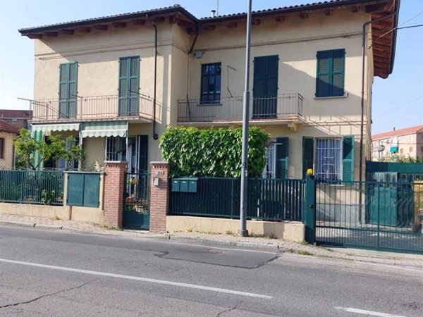 casa indipendente in vendita ad Asti in zona Trincere