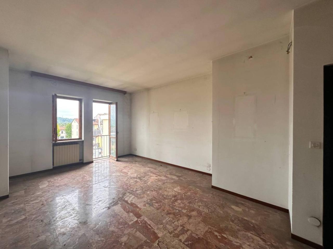 appartamento in vendita ad Asti in zona Quarto