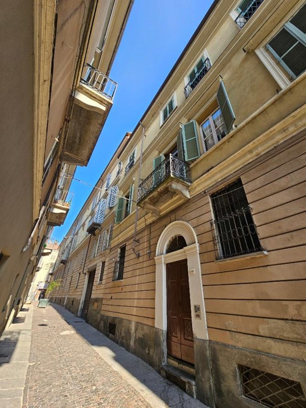 appartamento in vendita ad Asti in zona Centro Città
